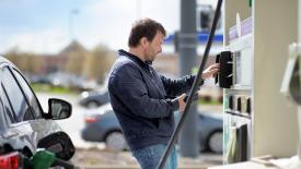 Цены на топливо в России к концу недели заметно выросли